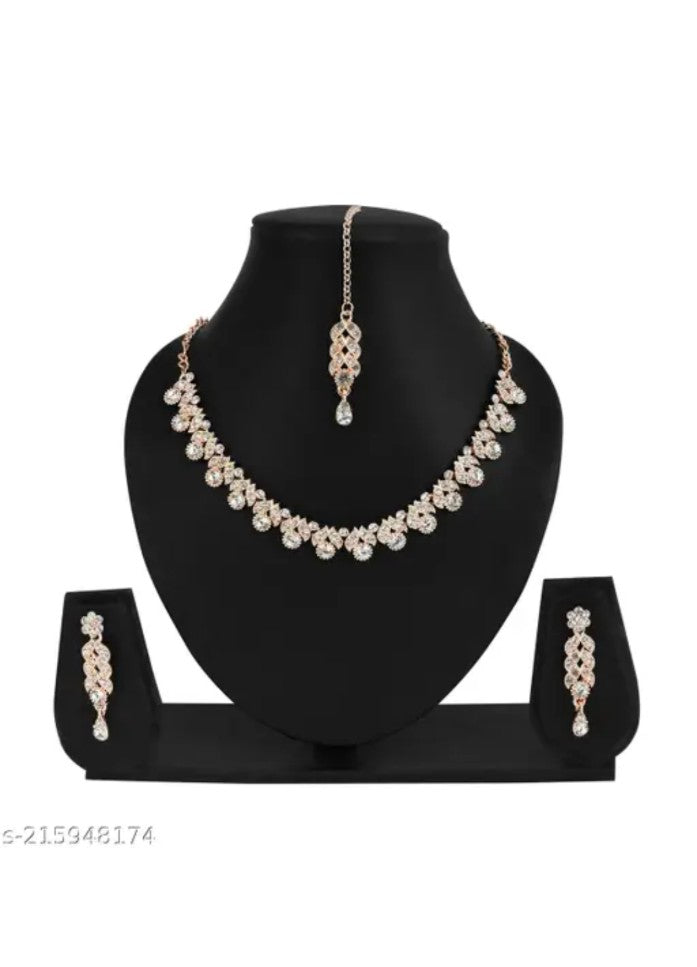 Amazing jewellery set with earrings
