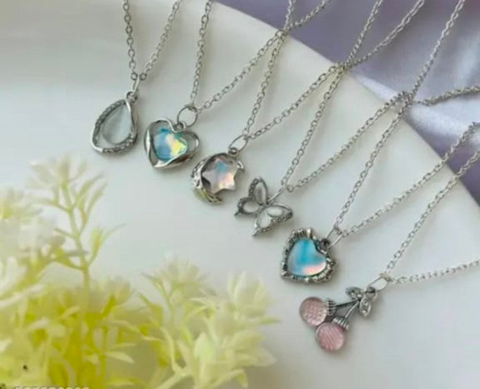 Jewellery 6 different cute necklace